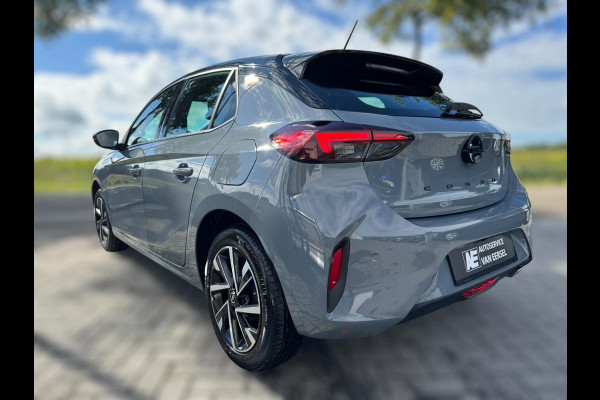 Opel Corsa 1.2 GS CARPLAY / PARKEERSENSOREN / LED / DODEHOEK SENSOREN / CRUISE CONTROL / TWO-TONE