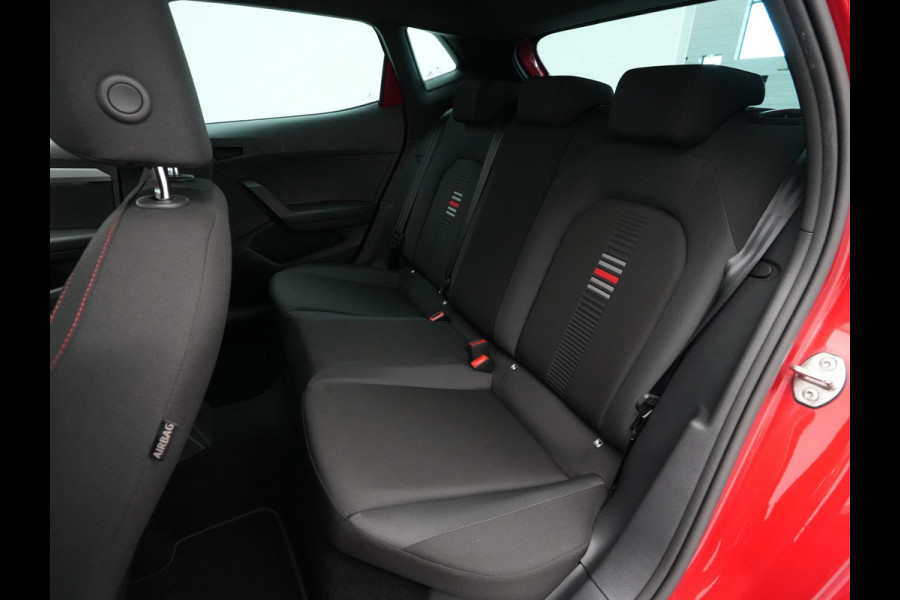 Seat Ibiza 1.0 TSI 95pk FR Business Intense Trekhaak Navigatie Camera Led Carplay Argon