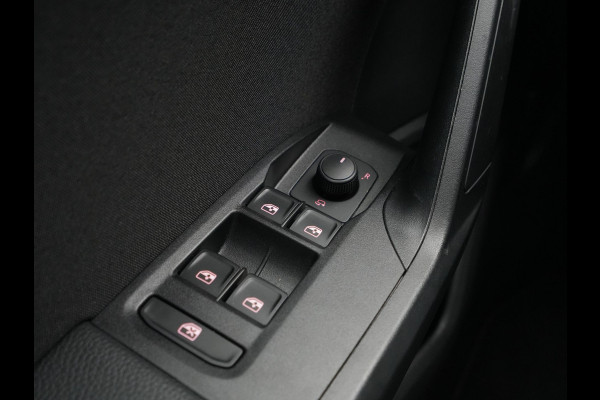 Seat Ibiza 1.0 TSI 95pk FR Business Intense Trekhaak Navigatie Camera Led Carplay Argon