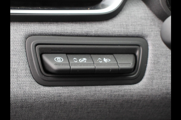 Mitsubishi Colt 1.6 HEV Automaat Intense DEMO Navigatie d.m.v. Apple Carplay/Android Auto Camera Climate Control Cruise Control Lichtmetalen velgen Extra Getint Glas Digitale Cockpit