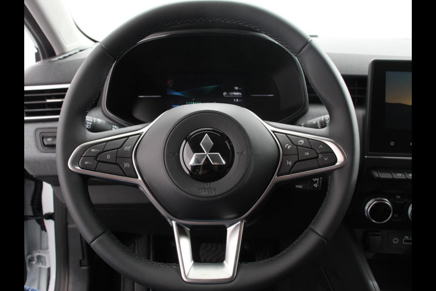 Mitsubishi Colt 1.6 HEV Automaat Intense DEMO Navigatie d.m.v. Apple Carplay/Android Auto Camera Climate Control Cruise Control Lichtmetalen velgen Extra Getint Glas Digitale Cockpit