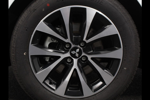 Mitsubishi Colt 1.6 HEV Automaat Intense DEMO Navigatie d.m.v. Apple Carplay/Android Auto Camera Climate Control Cruise Control Lichtmetalen velgen Extra Getint Glas Digitale Cockpit