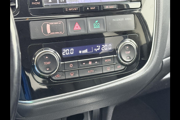 Mitsubishi Outlander 2.0 PHEV Prestige+ VAN: €23.900,- VOOR: €19.440,- UW EINDEJAARSVOORDEEL: €4.460,- | VEEL OPTIES!| ELEK. STOEL| ELEK. ACHTERKLEP| STOEL/STUURVERWARMING | AFNEEMBARE TREKHAAK | PANO DAK | ACHTERUITRIJ CAMERA |