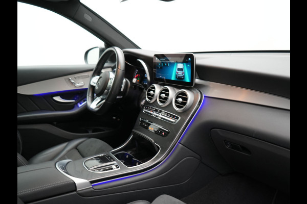 Mercedes-Benz GLC 300e 4MATIC Premium Plug In Hybrid 320pk PHEV | Trekhaak Af Fabriek | Panodak | Adaptive Cruise | Camera | Alcantara Sportstoelen Memory & Verwarmd | Sfeerverlichting | Apple Carplay | Blis | Navigatie | DAB |