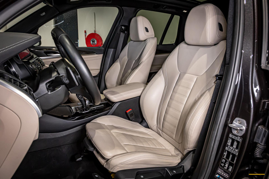 BMW X3 XDrive30i High Executive Edition|M-sport|Pano|Leder