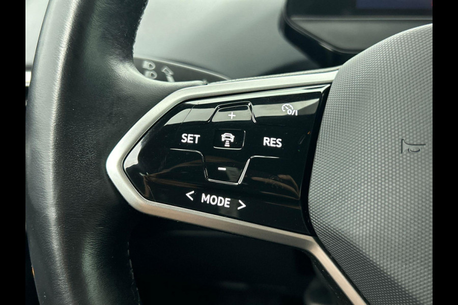 Volkswagen ID.4 Life 77 kWh Auto. Navigatie Apple Carplay/Android Auto Adaptive Cruise Control Parkeersensoren Stoel- en stuurverwarming Full Led Climate Control Lichtmetalen velgen