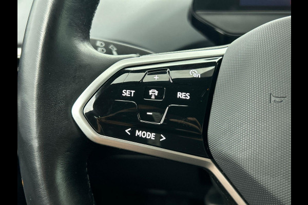Volkswagen ID.4 Life 77 kWh Auto. Navigatie Apple Carplay/Android Auto Adaptive Cruise Control Parkeersensoren Stoel- en stuurverwarming Full Led Climate Control Lichtmetalen velgen