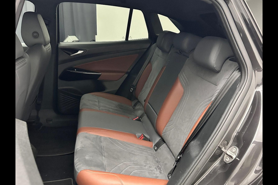 Volkswagen ID.4 Aut. First Edition 77kWh | Trekhaak | Navi | Camera |