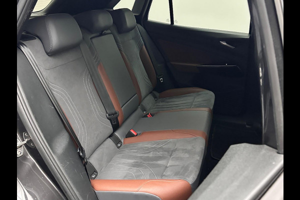 Volkswagen ID.4 Aut. First Edition 77kWh | Trekhaak | Navi | Camera |