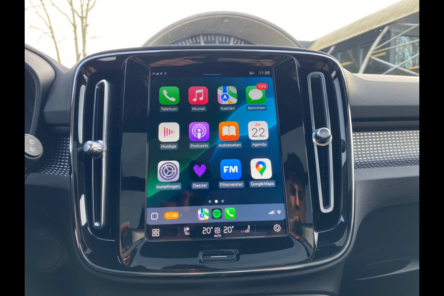 Volvo XC40 Recharge P8 AWD R-Design Panoramadak Vol Leder 92% SOH NL-Auto Rijklaarprijs!