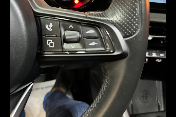 Alfa Romeo Tonale 1.5T Hybrid Sprint Garantie Carplay Adoptieve Cruise Clima Navi Led Dab Rijklaar
