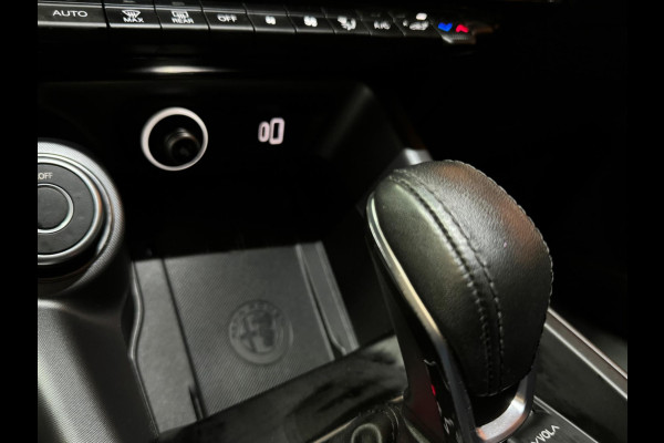 Alfa Romeo Tonale 1.5T Hybrid Sprint Garantie Carplay Adoptieve Cruise Clima Navi Led Dab Rijklaar