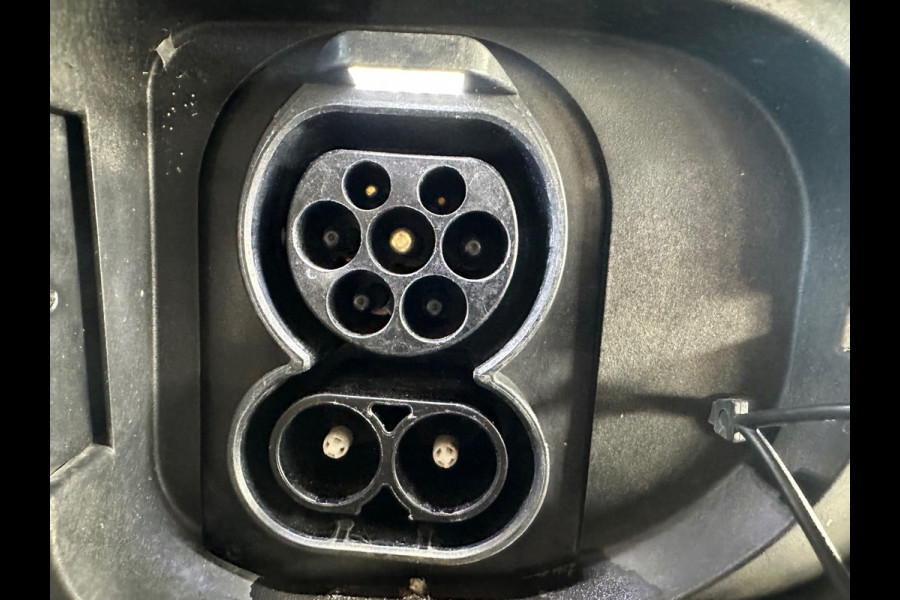 Kia e-Niro ExecutiveLine 64 kWh SOH 100%/ACC/JBL/CAMERA