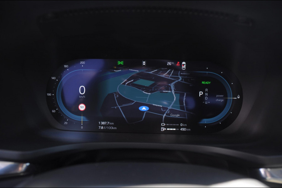 Volvo S60 T6 350PK Automaat Recharge Ultimate Bright / Head-up display / Harman Kardon audio / Panoramadak / BLIS / Elektrisch bedienbare voorstoelen / Memory seats / Verwarmbare stoelen / Keyless entry /