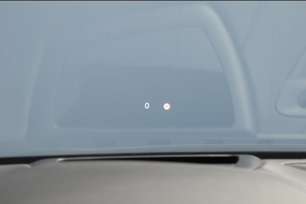 Volvo S60 T6 350PK Automaat Recharge Ultimate Bright / Head-up display / Harman Kardon audio / Panoramadak / BLIS / Elektrisch bedienbare voorstoelen / Memory seats / Verwarmbare stoelen / Keyless entry /