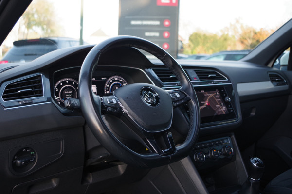 Volkswagen Tiguan 1.4 TSI R-Line Comfortline, Panoramadak, Digitale Cockpit, LED, Stoelverwarming,