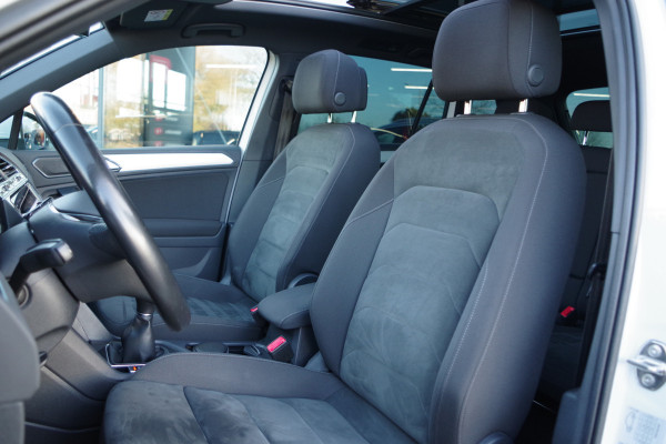Volkswagen Tiguan 1.4 TSI R-Line Comfortline, Panoramadak, Digitale Cockpit, LED, Stoelverwarming,