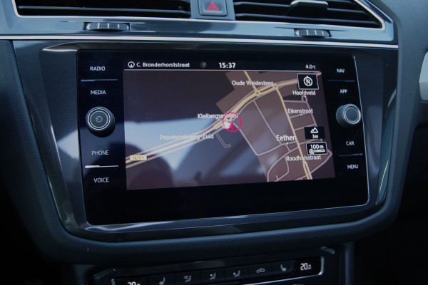 Volkswagen Tiguan 1.4 TSI R-Line Comfortline, Panoramadak, Digitale Cockpit, LED, Stoelverwarming,