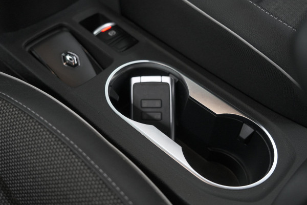 Renault Captur TCe 130 Intens | Camera | Stoelverwarming | Apple Carplay | Parkeersensoren