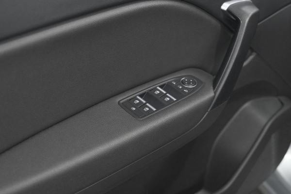 Renault Captur TCe 130 Intens | Camera | Stoelverwarming | Apple Carplay | Parkeersensoren