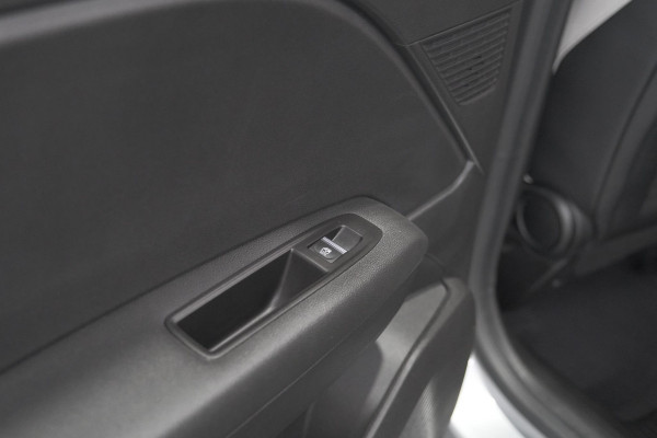 Renault Captur TCe 130 Intens | Camera | Stoelverwarming | Apple Carplay | Parkeersensoren