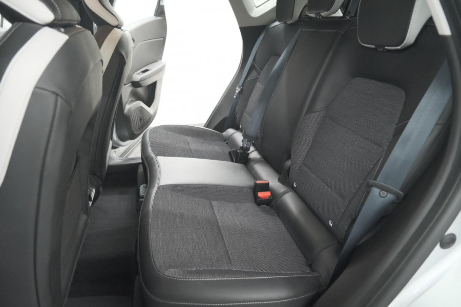 Renault Captur TCe 130 Intens | Camera | Stoelverwarming | Apple Carplay | Parkeersensoren