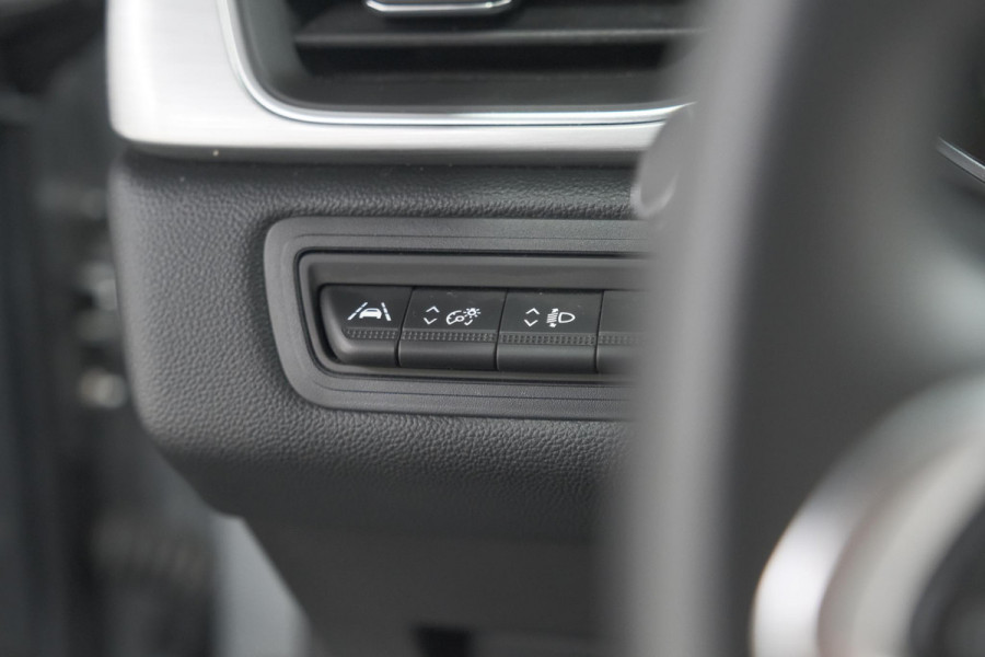 Renault Captur TCe 130 Intens | Camera | Stoelverwarming | Apple Carplay | Parkeersensoren