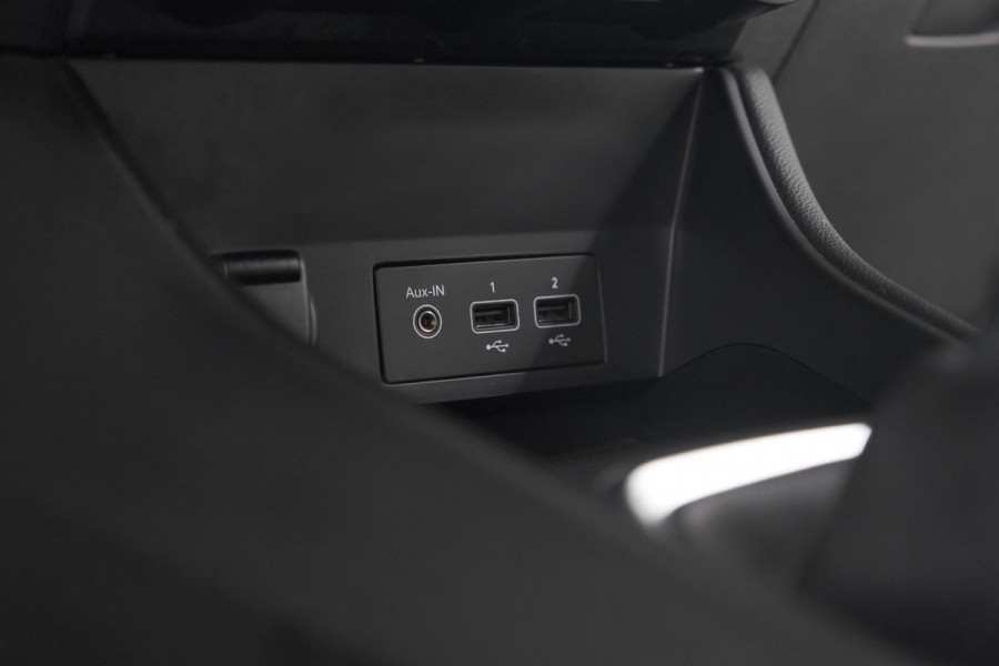 Renault Captur TCe 130 Intens | Camera | Stoelverwarming | Apple Carplay | Parkeersensoren