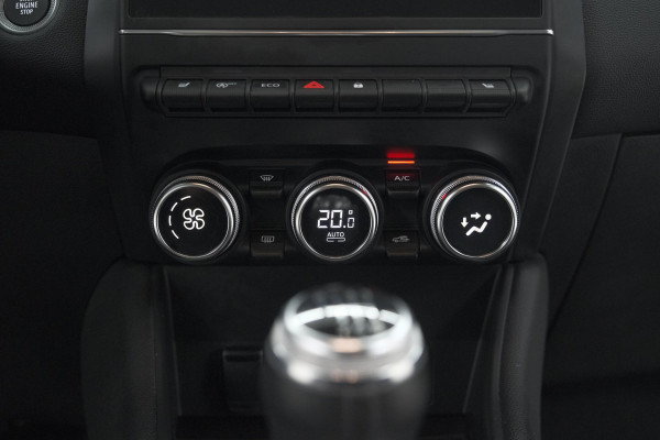 Renault Captur TCe 130 Intens | Camera | Stoelverwarming | Apple Carplay | Parkeersensoren