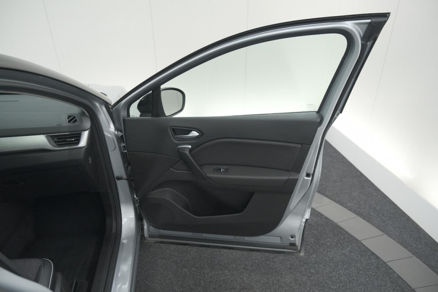 Renault Captur TCe 130 Intens | Camera | Stoelverwarming | Apple Carplay | Parkeersensoren