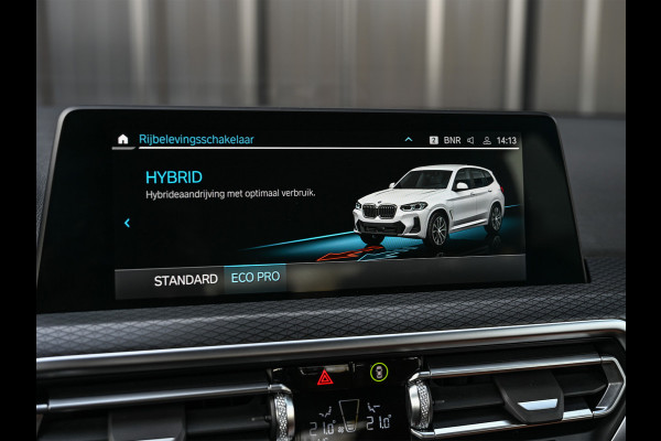 BMW X3 xDrive30e High Executive | PANORAMADAK | HEAD-UP | CAMERA | BLIS | STOELVERWARMING | BMW LASER | HIFI | AMBIANCE SFEER VERLICHTI