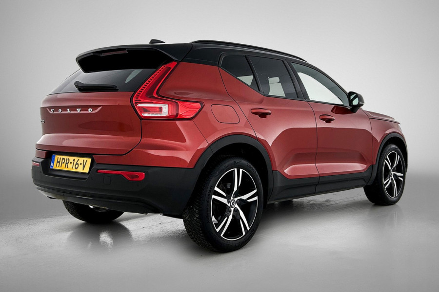Volvo XC40 2.0 B4 R-Design (Goed OnderH, Camera, Navi, StoelV, Harman/ Kardon, PDC V+A, Etc)