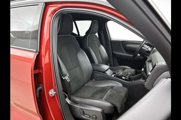 Volvo XC40 2.0 B4 R-Design (Goed OnderH, Camera, Navi, StoelV, Harman/ Kardon, PDC V+A, Etc)