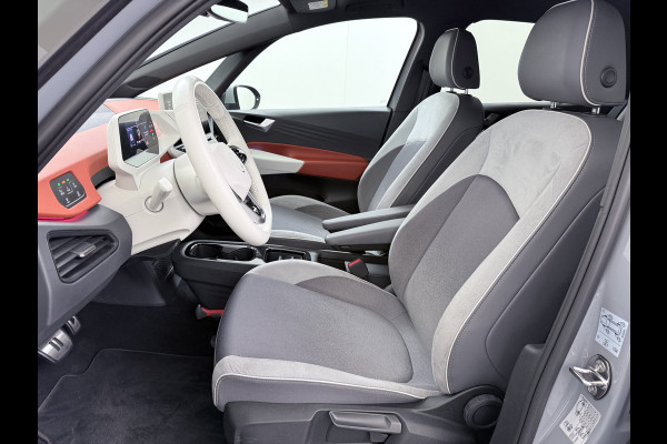 Volkswagen ID.3 First Plus 58kWh Apple Carplay Android Auto Adap.Cruise Lmv 19" Navi Camera Pdc Stoel+Stuurverwarming Keyless Advanced Matrix Led + Dynamisch Led Achterlicht en Isofix DAB Privacy Glas Rijstrooksensor SOH 89% Origineel Nederlandse Auto