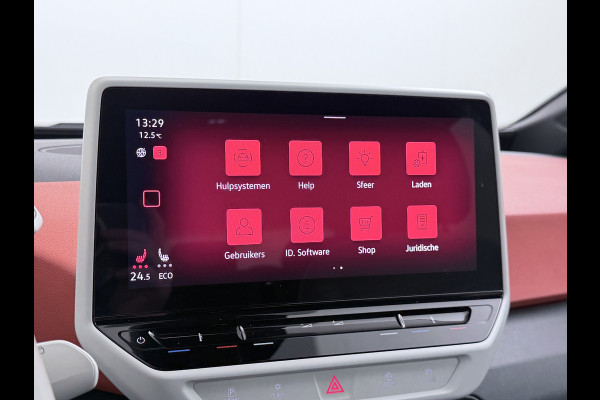 Volkswagen ID.3 First Plus 58kWh Apple Carplay Android Auto Adap.Cruise Lmv 19" Navi Camera Pdc Stoel+Stuurverwarming Keyless Advanced Matrix Led + Dynamisch Led Achterlicht en Isofix DAB Privacy Glas Rijstrooksensor SOH 89% Origineel Nederlandse Auto