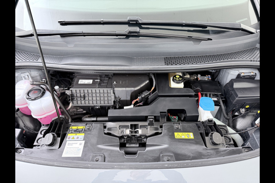 Volkswagen ID.3 First Plus 58kWh Apple Carplay Android Auto Adap.Cruise Lmv 19" Navi Camera Pdc Stoel+Stuurverwarming Keyless Advanced Matrix Led + Dynamisch Led Achterlicht en Isofix DAB Privacy Glas Rijstrooksensor SOH 89% Origineel Nederlandse Auto