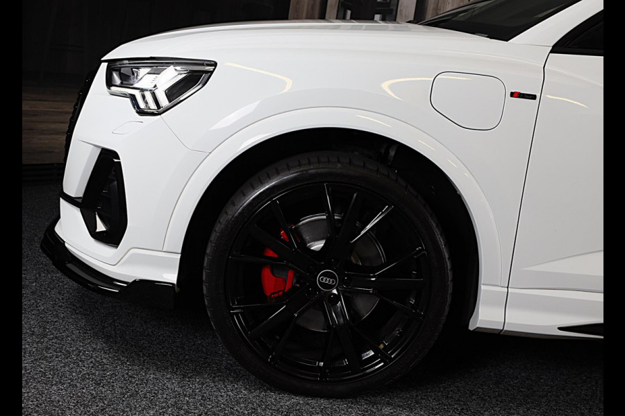 Audi Q3 Sportback 45 TFSI e S Line Competition / Aut / Memory / 360 Camera / Elek Stoelen / Acc / Pano / B & O / Matrix / 21 Inch