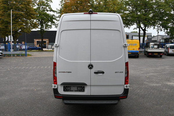 Mercedes-Benz Sprinter 317 CDI L3H2 Pro MBUX met navigatie, Comfort stoel met armleuning, Etc.