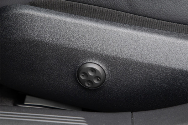 Mercedes-Benz E-Klasse Estate 300 e AMG Premium, Distronic, Leder, Exclusief pakket, 2025