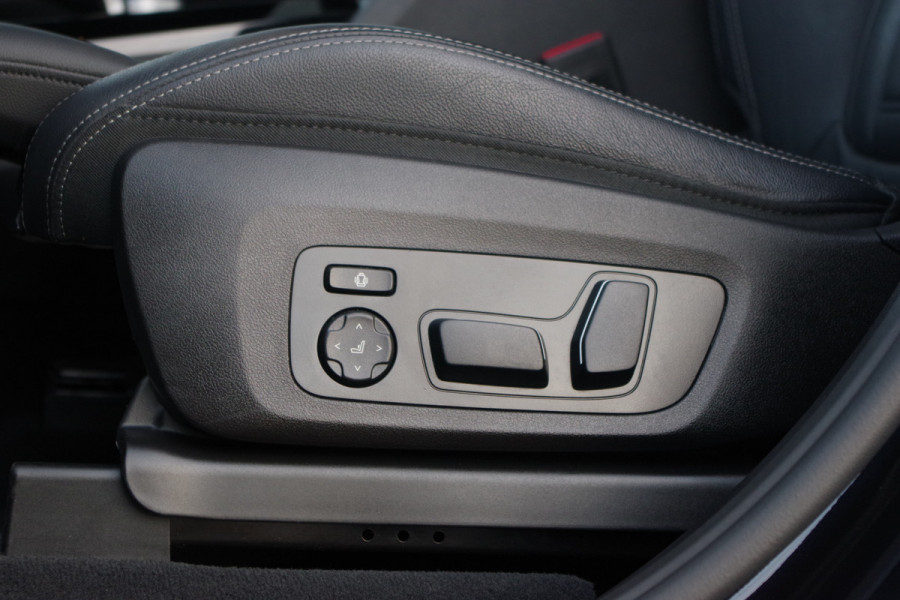 BMW X3 xDrive30e 293 PK High Executive PHEV, Trekhaak, Panoramadak, Head-Up, 360 Camera, Adap. Cruise Control