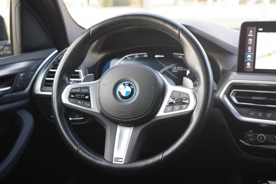 BMW X3 xDrive30e 293 PK High Executive PHEV, Trekhaak, Panoramadak, Head-Up, 360 Camera, Adap. Cruise Control