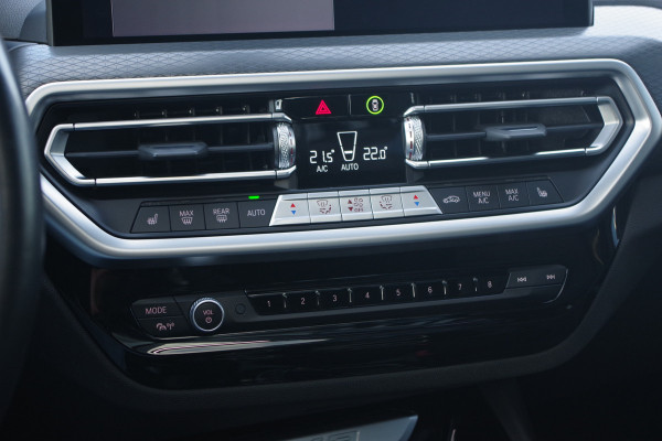 BMW X3 xDrive30e 293 PK High Executive PHEV, Trekhaak, Panoramadak, Head-Up, 360 Camera, Adap. Cruise Control