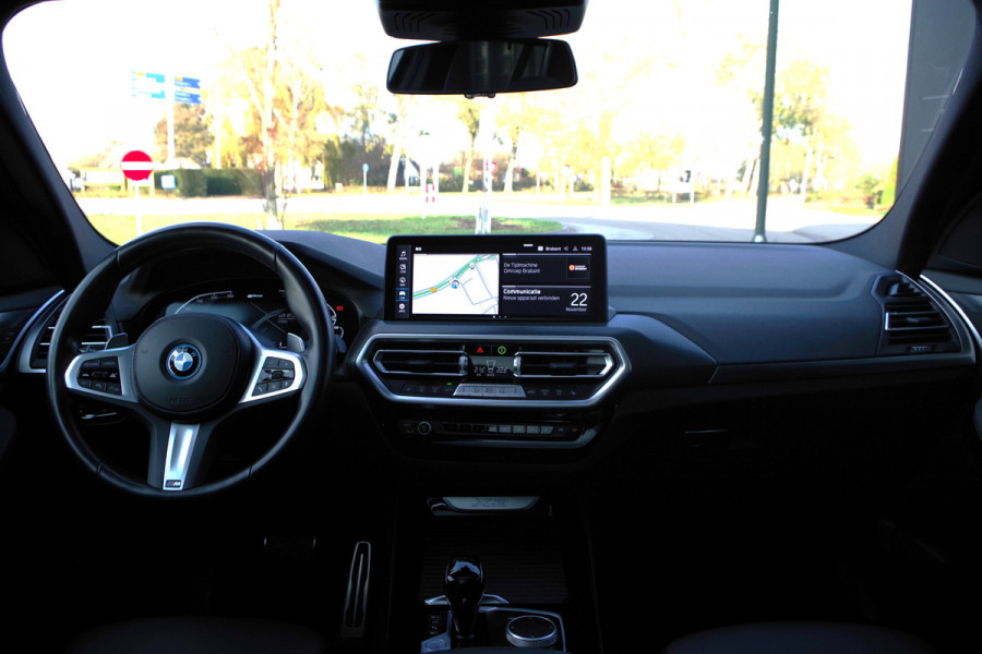 BMW X3 xDrive30e 293 PK High Executive PHEV, Trekhaak, Panoramadak, Head-Up, 360 Camera, Adap. Cruise Control