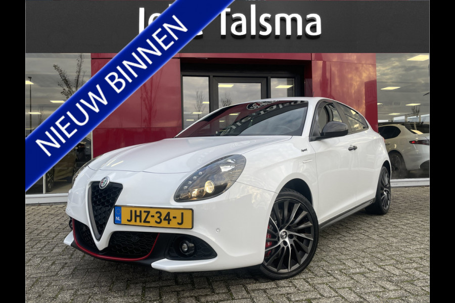 Alfa Romeo Giulietta 1.4 Turbo Sport | 18" Velgen | Carbon kit