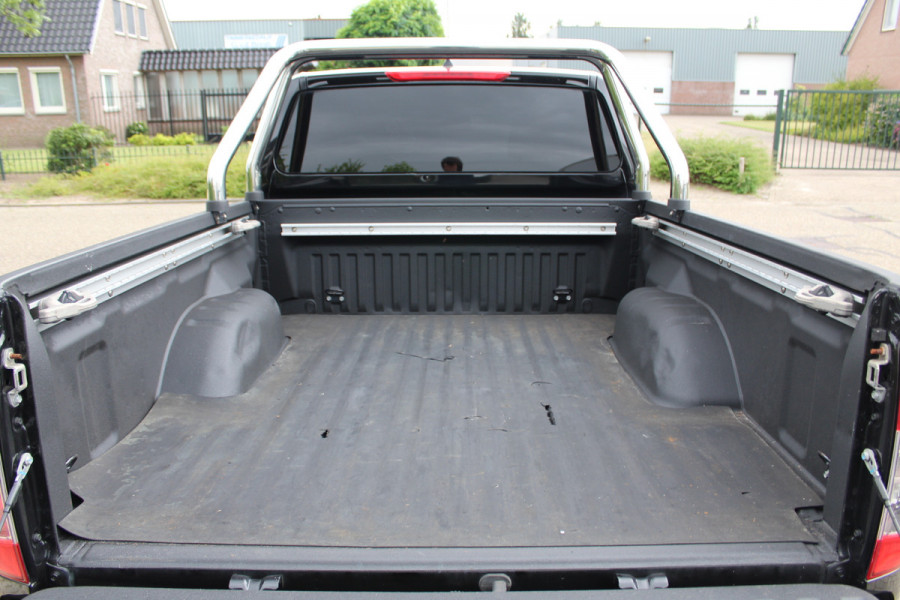 Nissan Navara Navara King Cab 2.3 dCi 165PK Euro6 4WD N-Connecta ✓ 3500KG trekgewicht ✓navigatie ✓camera ✓ 4x4