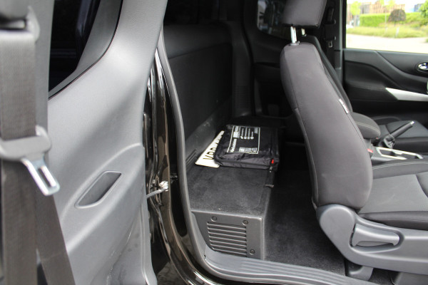 Nissan Navara Navara King Cab 2.3 dCi 165PK Euro6 4WD N-Connecta ✓ 3500KG trekgewicht ✓navigatie ✓camera ✓ 4x4