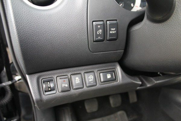 Nissan Navara Navara King Cab 2.3 dCi 165PK Euro6 4WD N-Connecta ✓ 3500KG trekgewicht ✓navigatie ✓camera ✓ 4x4