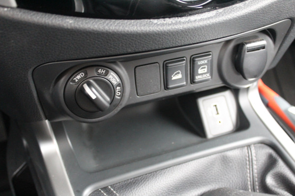 Nissan Navara Navara King Cab 2.3 dCi 165PK Euro6 4WD N-Connecta ✓ 3500KG trekgewicht ✓navigatie ✓camera ✓ 4x4