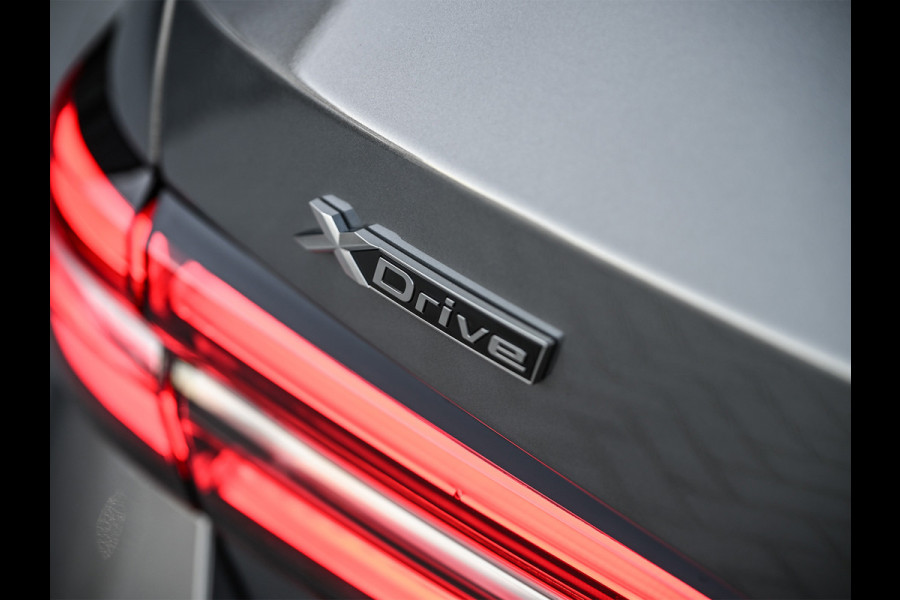 BMW 5 Serie Touring 530e XDRIVE | SHADOW LINE | M-SPORT | COMFORT ACCESS | ACTIVE CRUISE | BOWERS & WILKINS | 360 CAMERA | STUUR- EN STOELVE