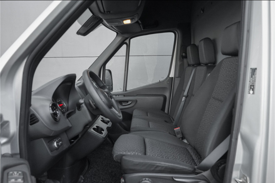 Mercedes-Benz Sprinter 319 1.9 CDI L3H2 RWD 191PK Automaat Camera Cruise Trekhaak LMV